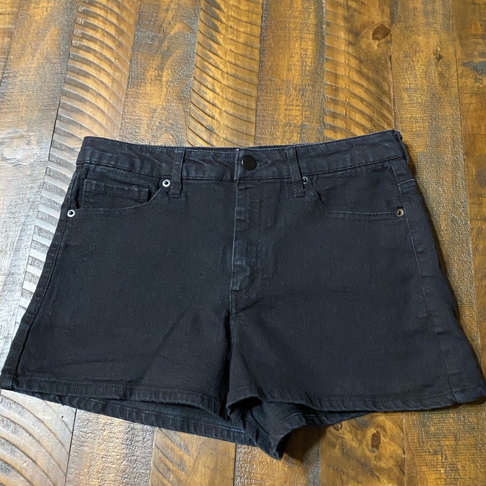 Forever 21 Classic Black Women's Shorts Sz 29